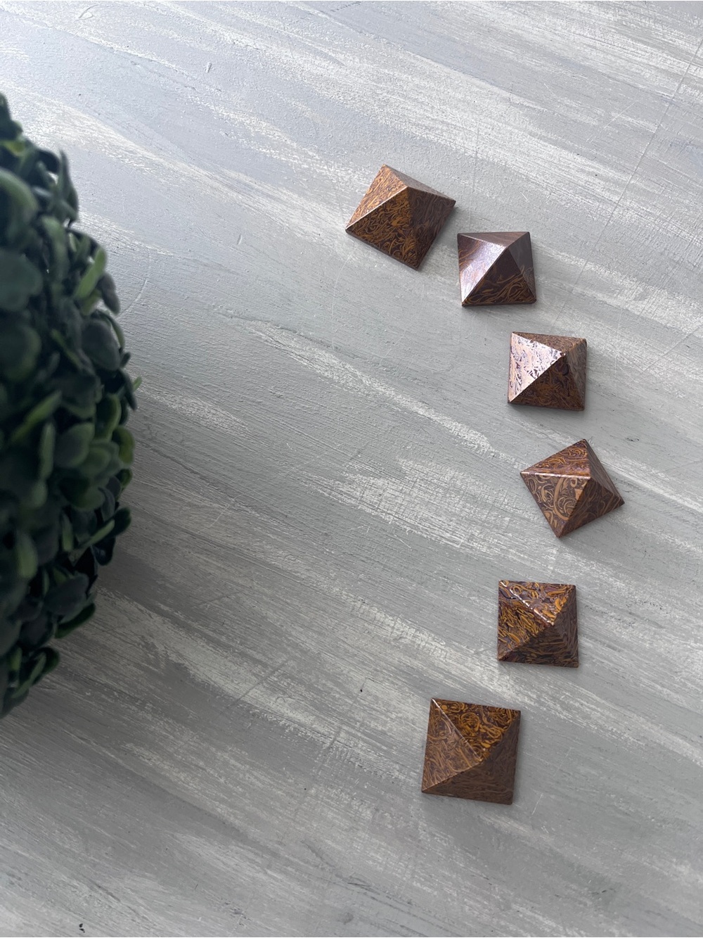Calligraphy Jasper pyramid